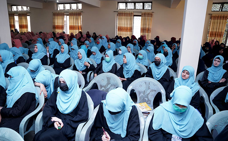 Chairman MQI Supreme Council addresses orientation ceremony for new students