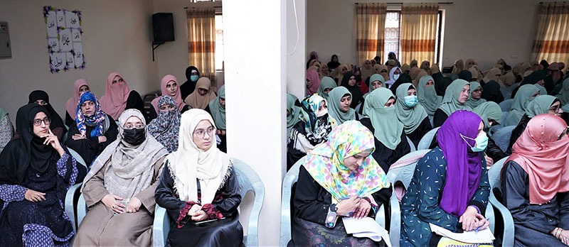 Chairman MQI Supreme Council addresses orientation ceremony for new students