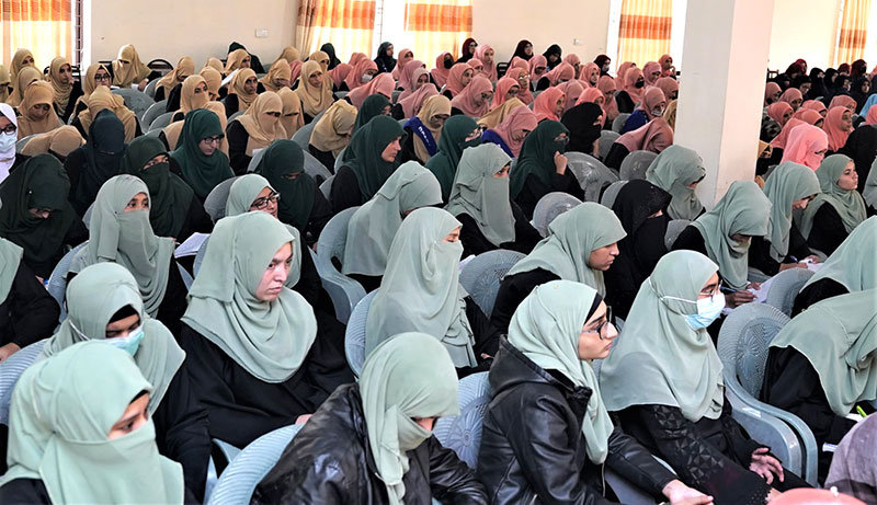 Chairman MQI Supreme Council addresses orientation ceremony for new students