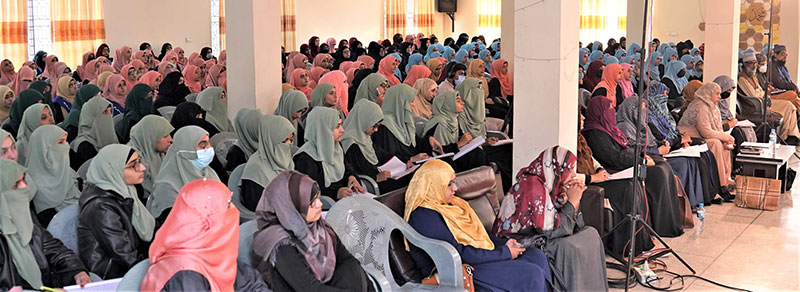 Chairman MQI Supreme Council addresses orientation ceremony for new students