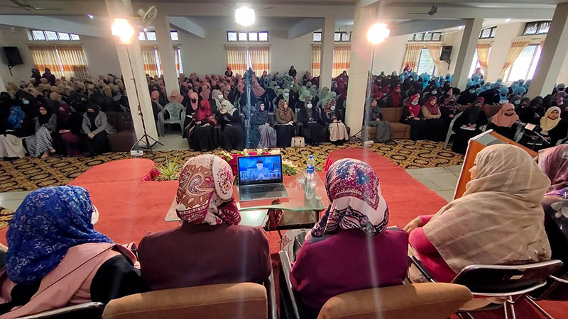 Graduation ceremony in Minhaj College for Women